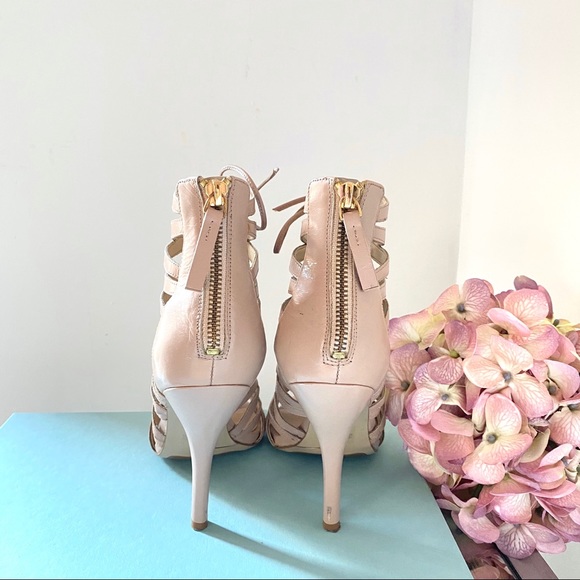 SOLD🛍Women’s Shoes Nude Leather Hight Heels 7 - Picture 4 of 6